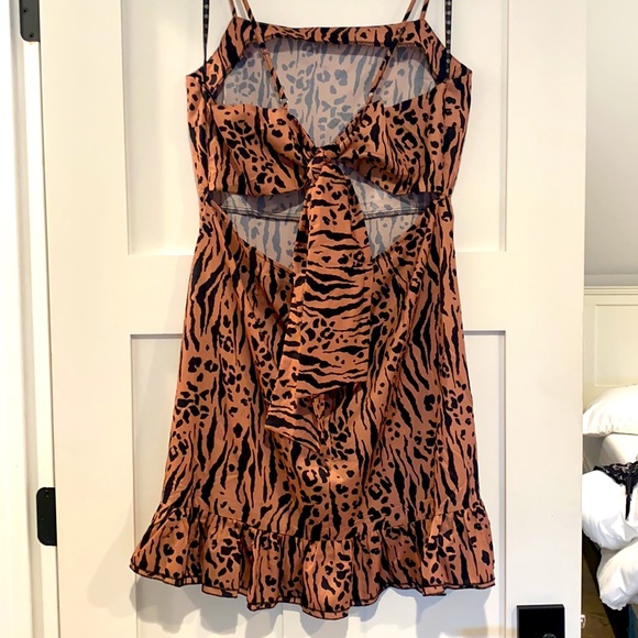 MISSGUIDED DRESS - Picture 2 of 2